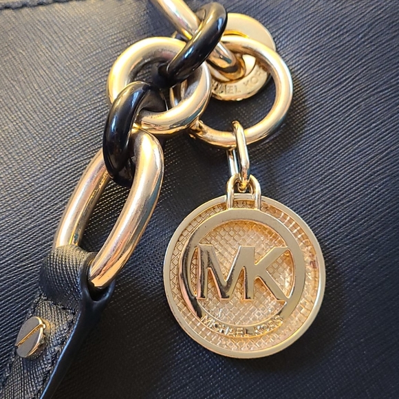 NEW Michael Kors Cynthia Satchel Purse Bag - Picture 4 of 11